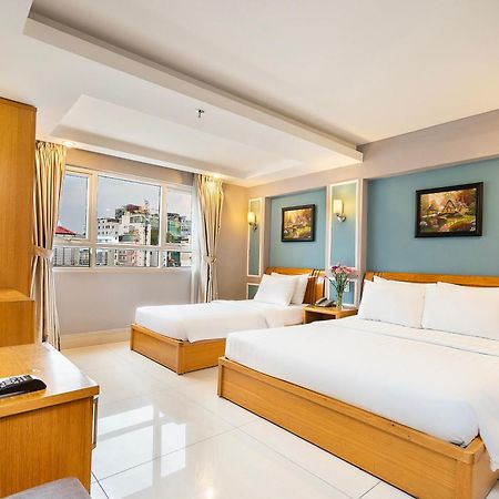 Lucky Star Hotel - Ben Thanh Ho Chi Minh City Bagian luar foto
