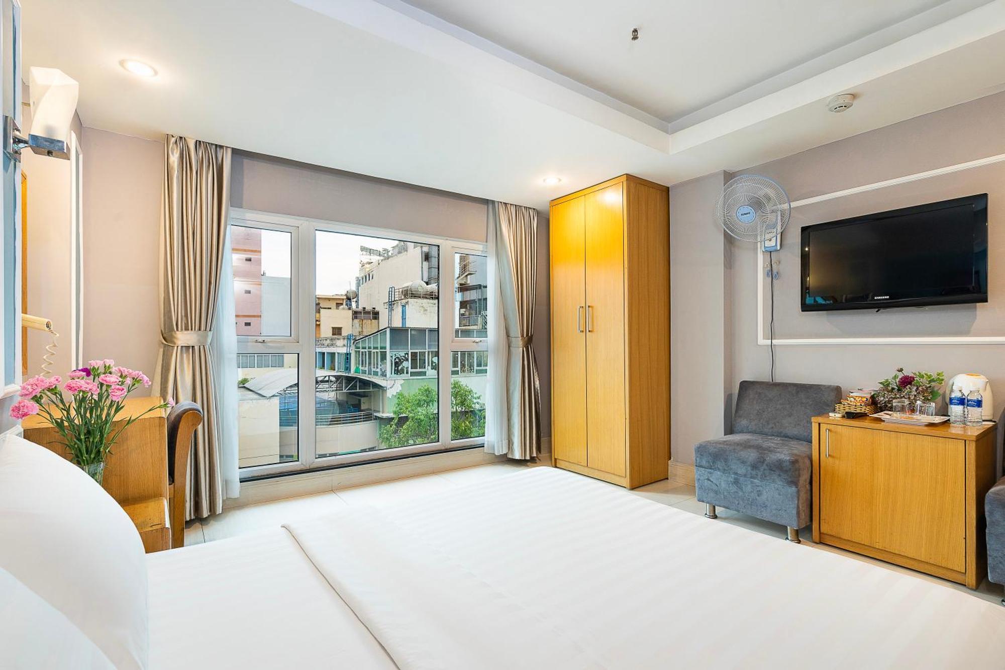 Lucky Star Hotel - Ben Thanh Ho Chi Minh City Bagian luar foto