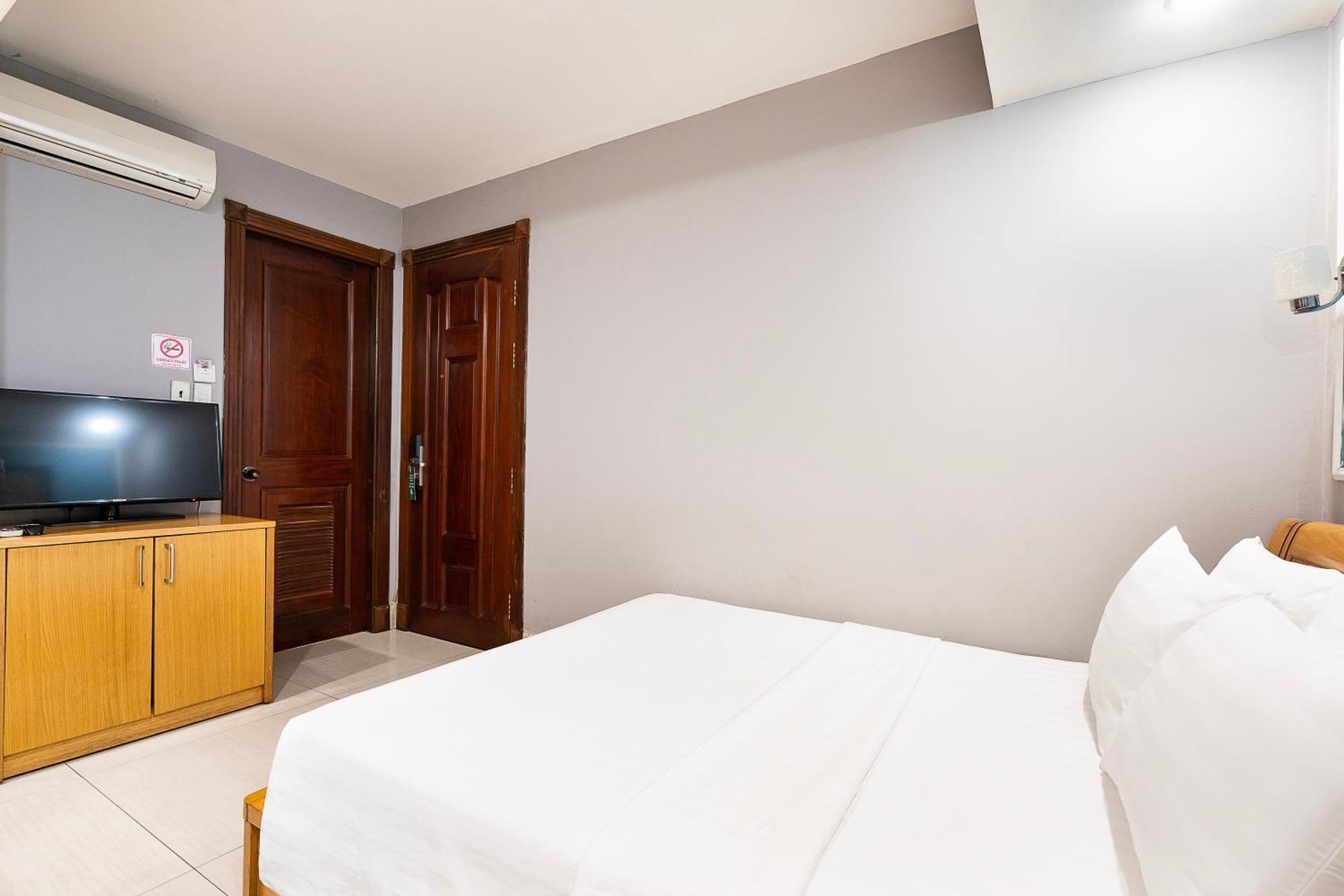 Lucky Star Hotel - Ben Thanh Ho Chi Minh City Bagian luar foto