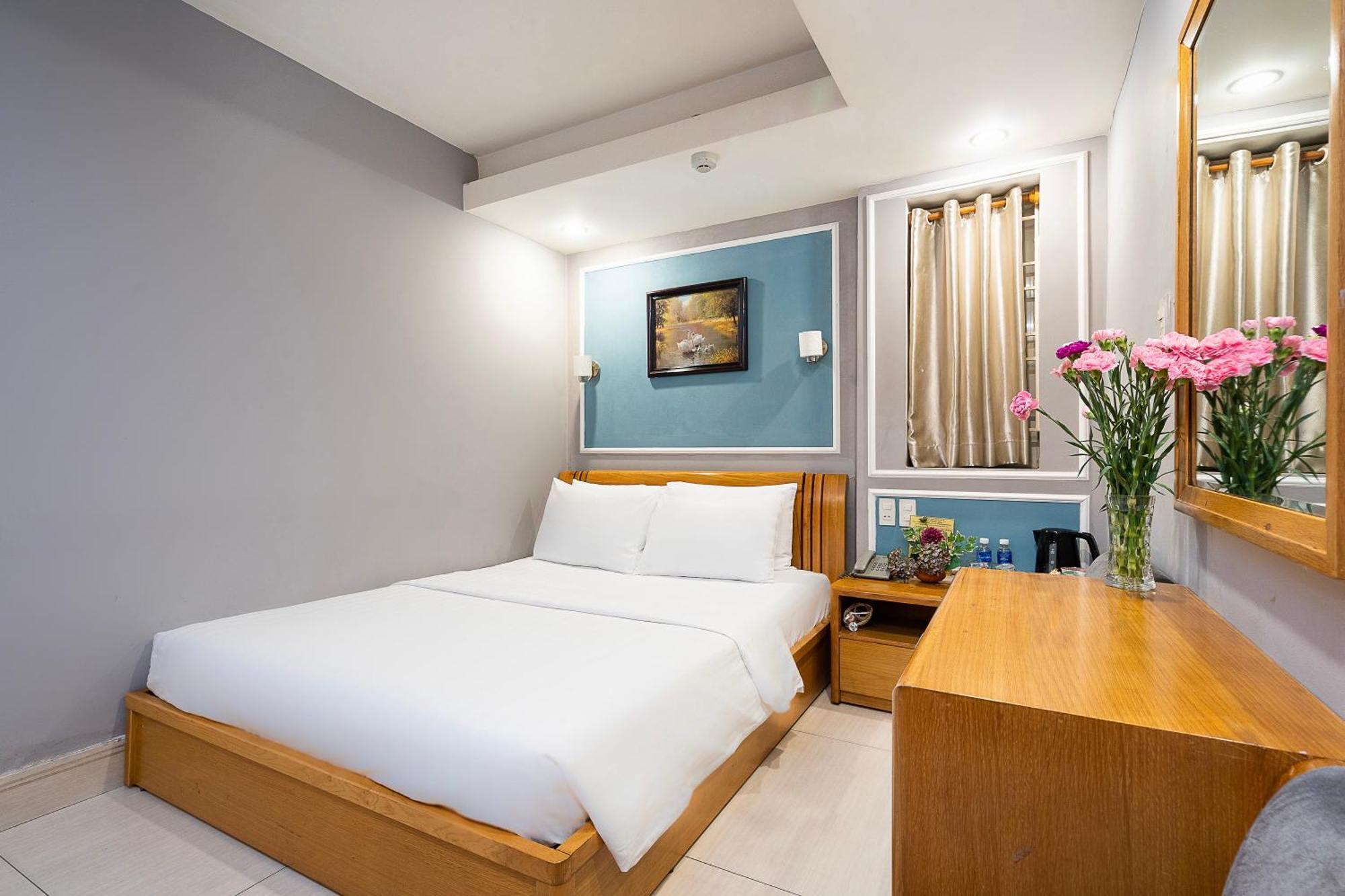 Lucky Star Hotel - Ben Thanh Ho Chi Minh City Bagian luar foto
