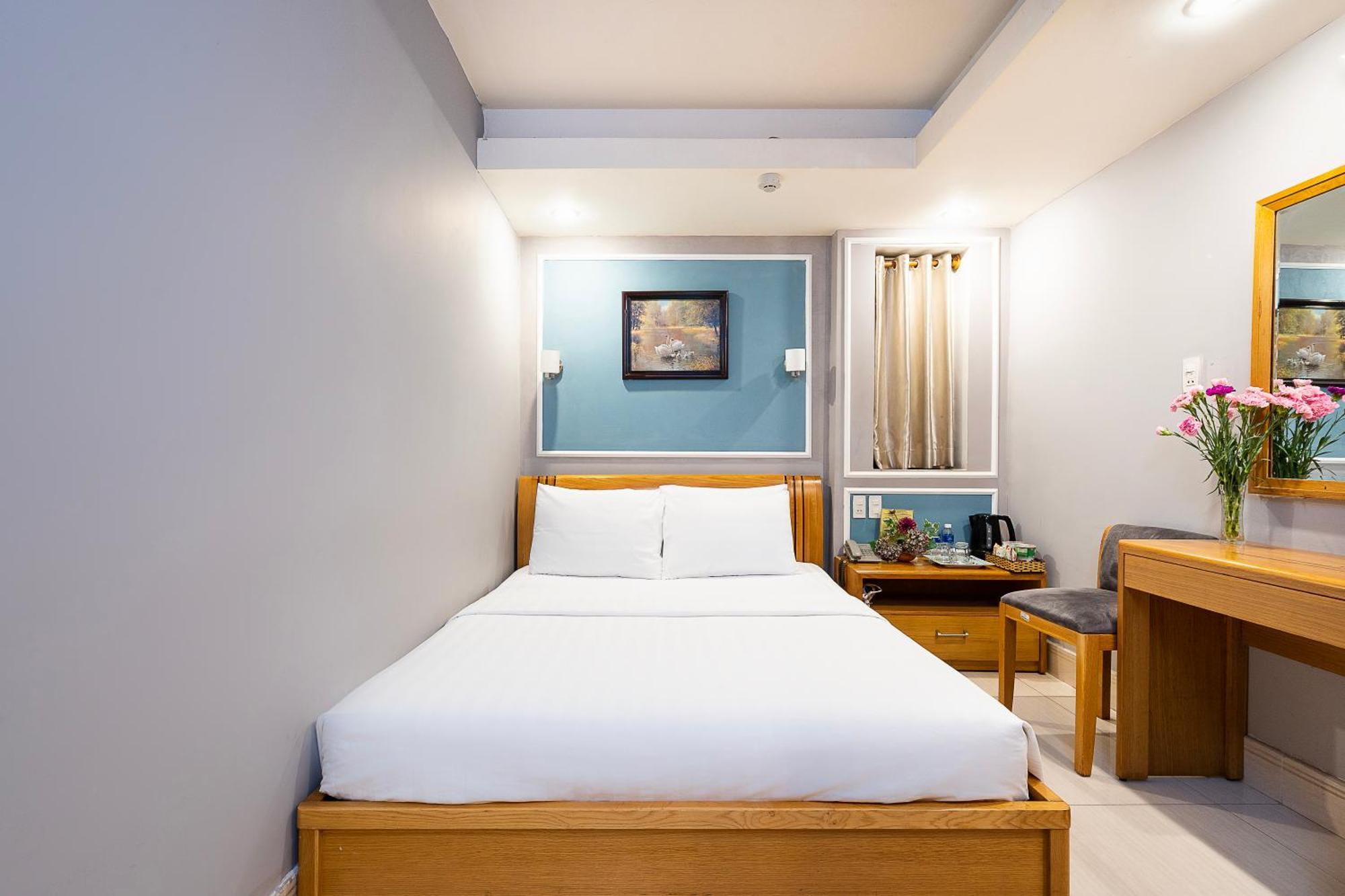 Lucky Star Hotel - Ben Thanh Ho Chi Minh City Bagian luar foto