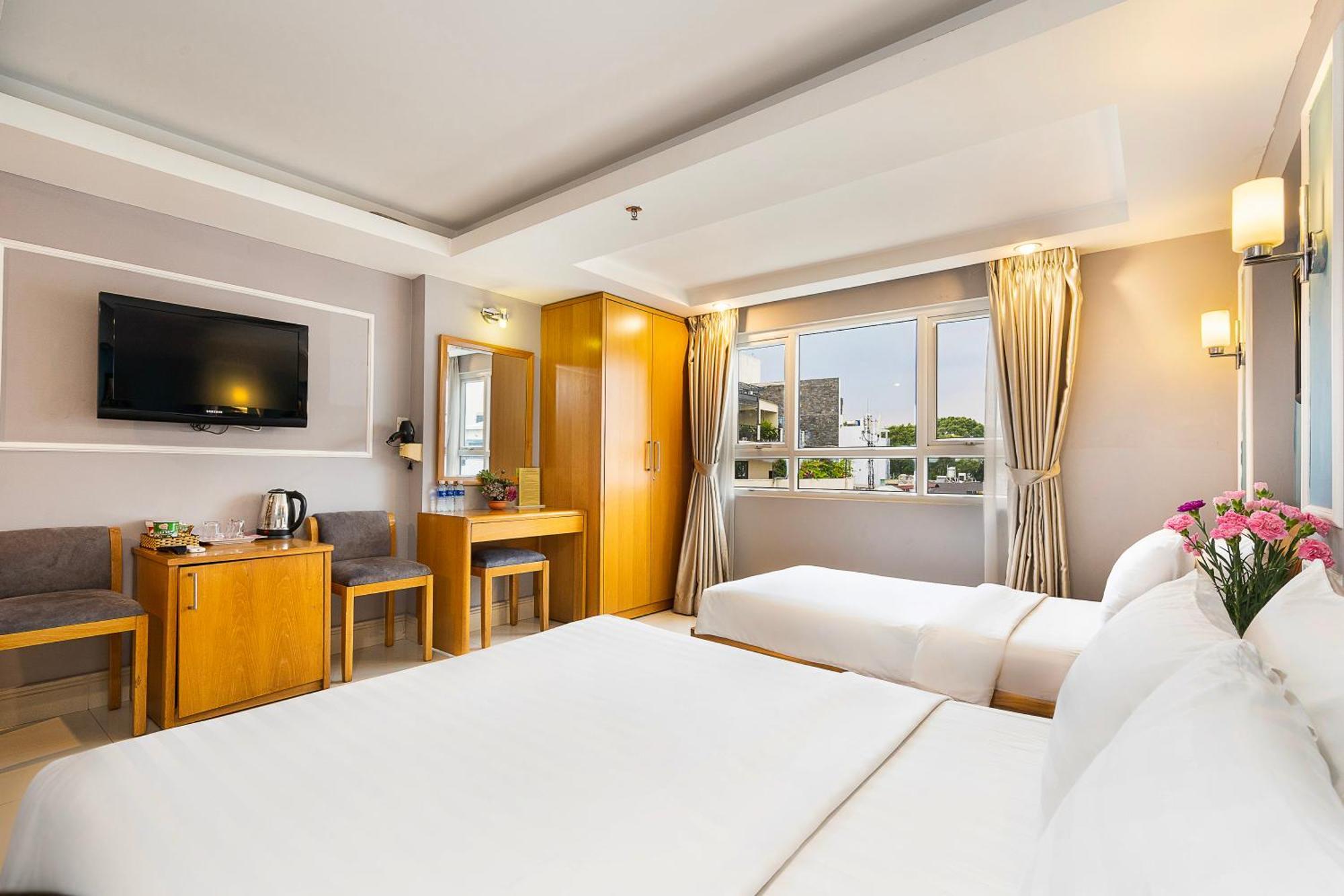 Lucky Star Hotel - Ben Thanh Ho Chi Minh City Bagian luar foto