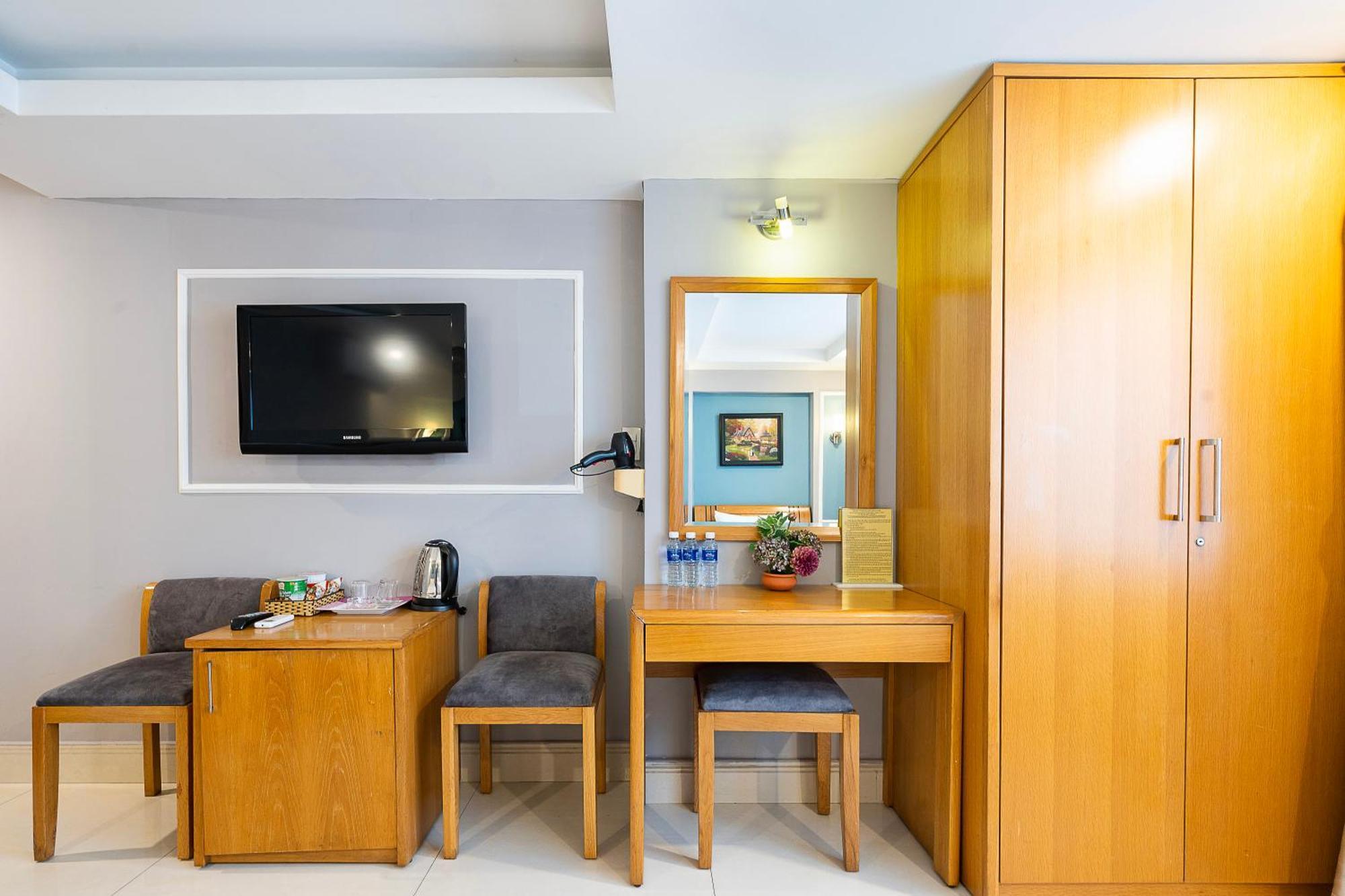 Lucky Star Hotel - Ben Thanh Ho Chi Minh City Bagian luar foto